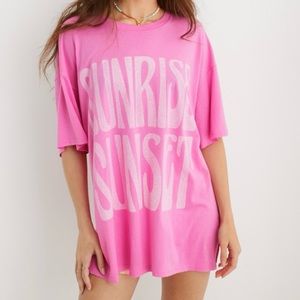 NWT Aerie Sunshine Sunset T-shirt